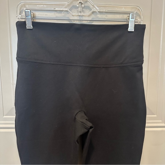 Spanx Women’s Leggings Size Medium Petite Black - Picture 3 of 8